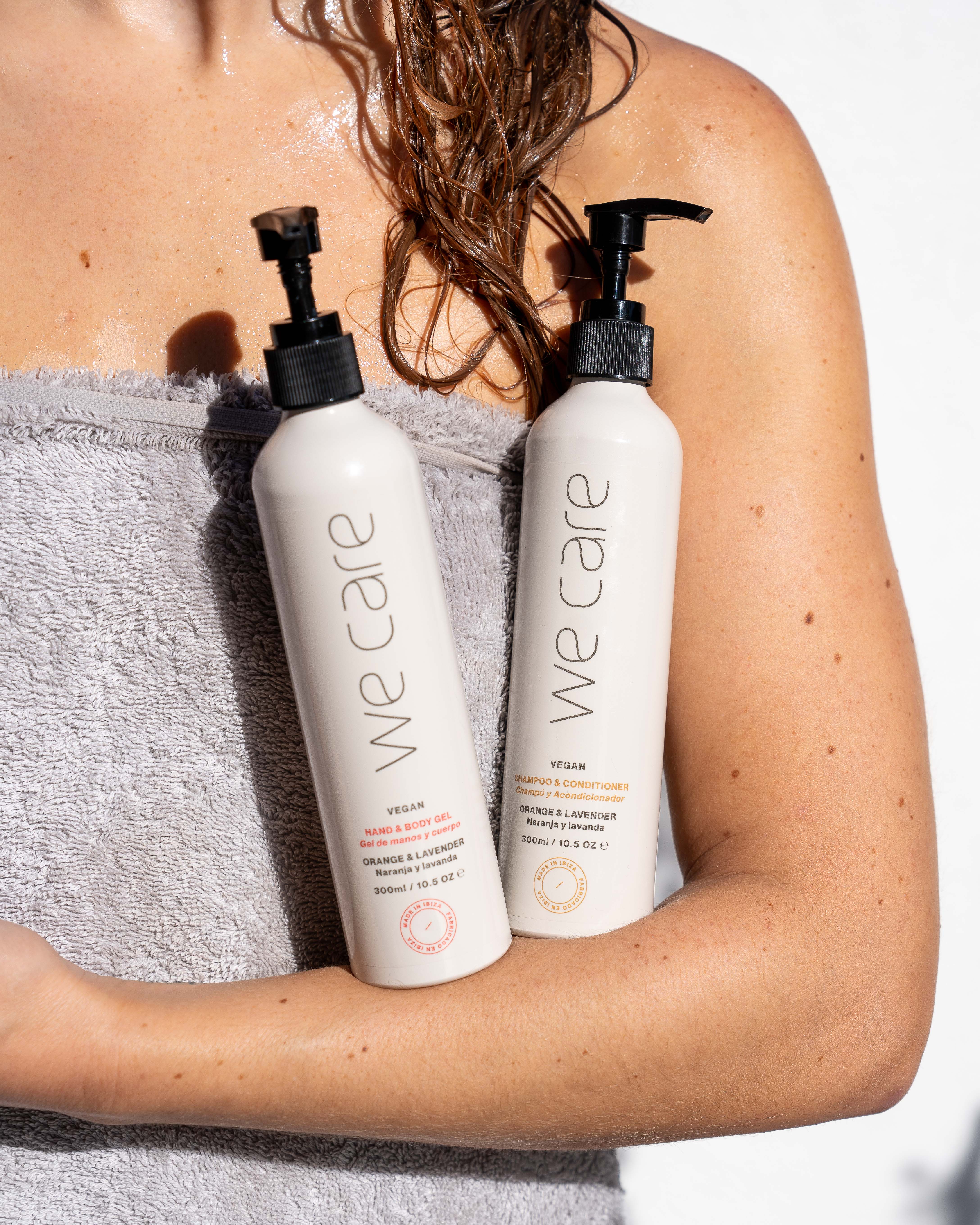 Champú y acondicionador natural 2 en 1 We Care Ibiza con envase de aluminio